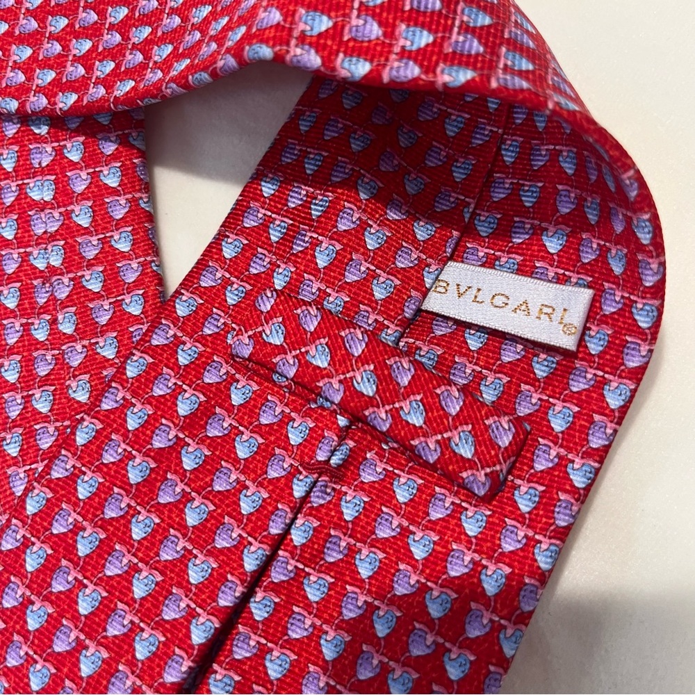 Bvlgari Mens Silk Neck Tie Strawberry Patterned Seven Fold Tie Summer